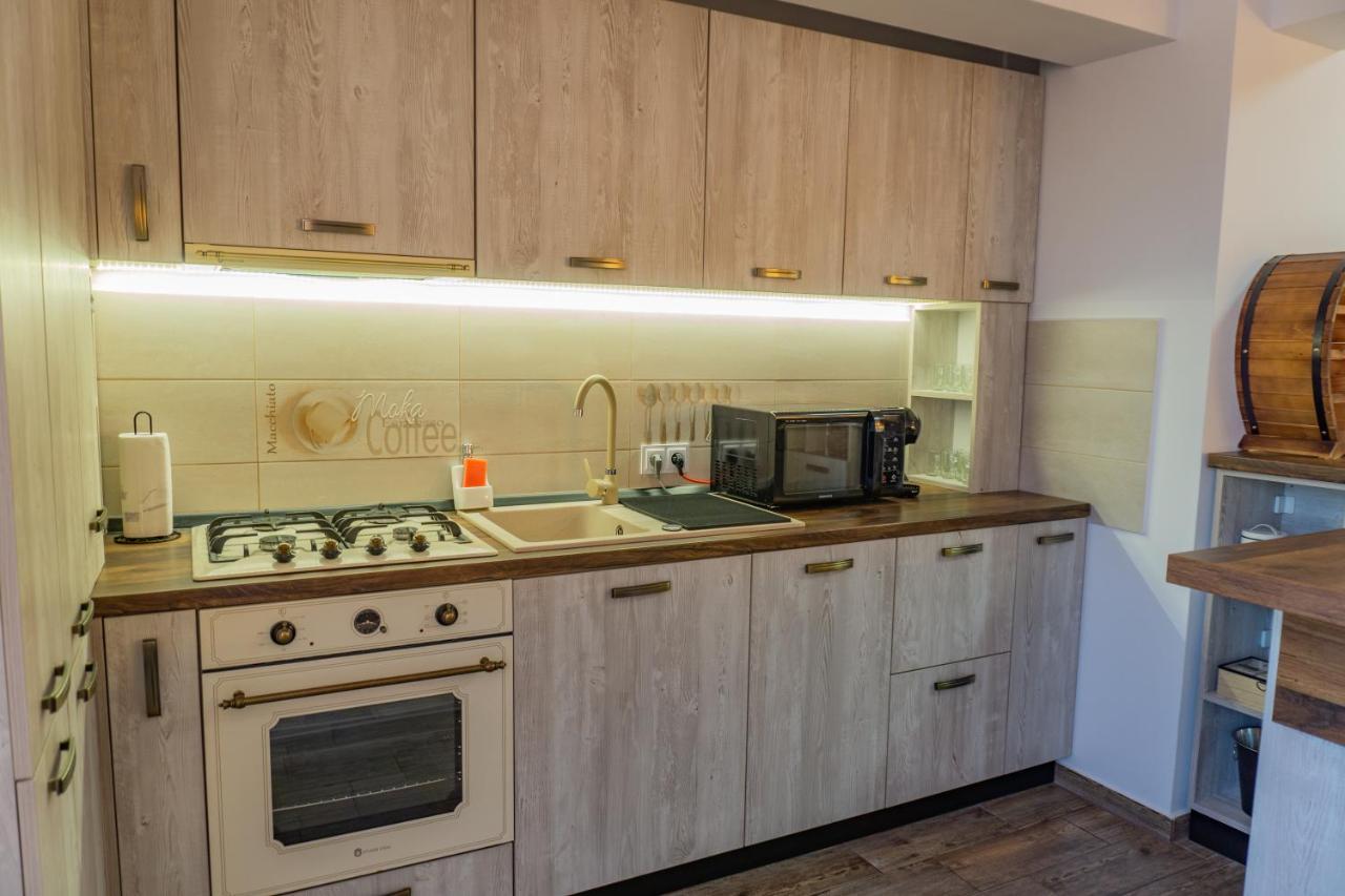 Koa - Sunset Penthouse Lägenhet Braşov Exteriör bild