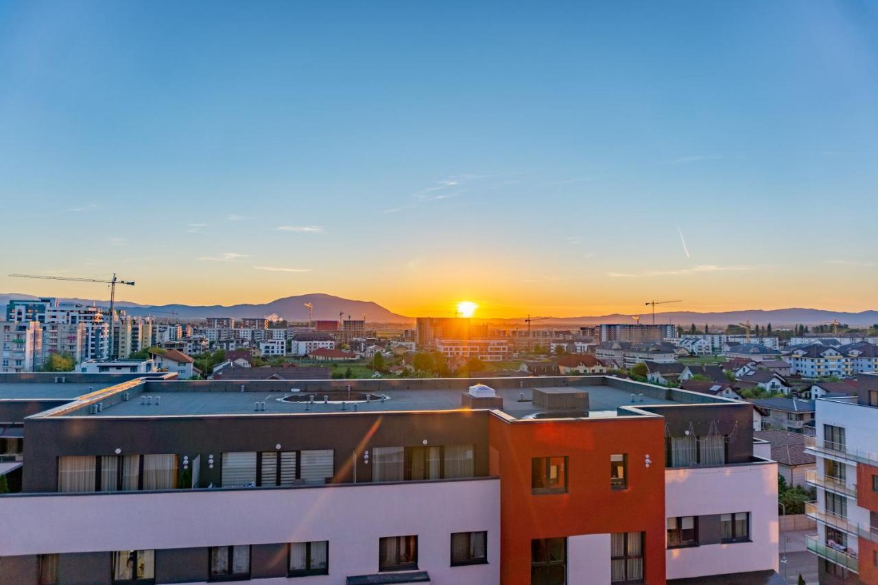 Koa - Sunset Penthouse Lägenhet Braşov Exteriör bild