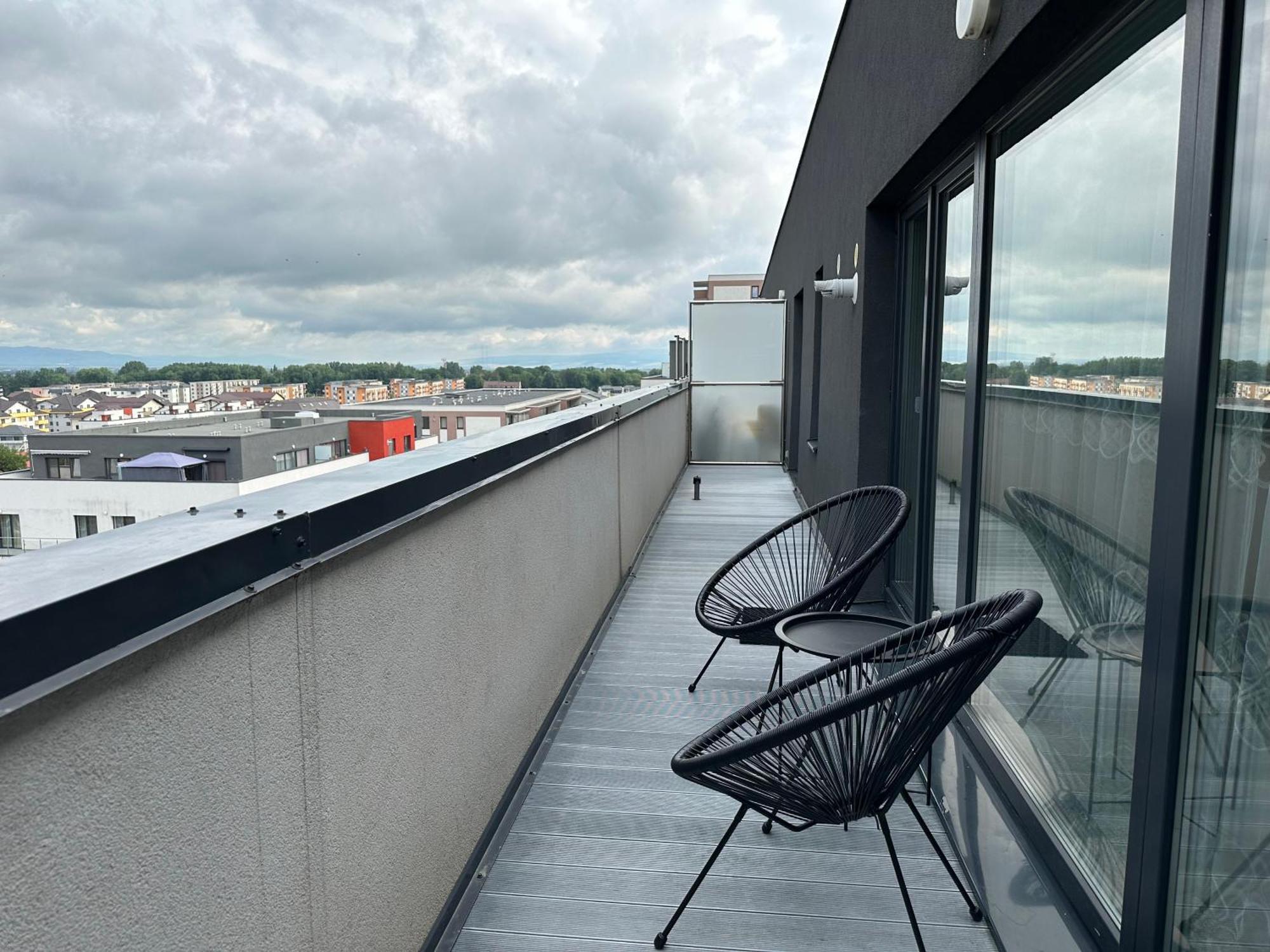 Koa - Sunset Penthouse Lägenhet Braşov Exteriör bild